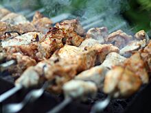 Дерево убило мужчину во время заготовки дров для шашлыка