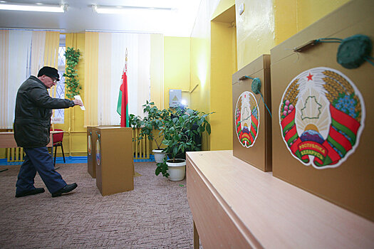 ЦИК Беларуси получил документы на регистрацию Лукашенко