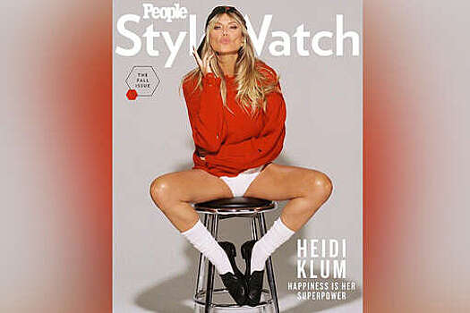 50-летняя Хайди Клум снялась в трусах и белых носках