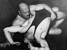 Олимпийские чемпионы по баскетболу Едешко и мать Овечкина получили почетные знаки Минспорта