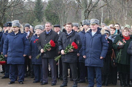 Псковичи почтили память Героев - десантников 6 роты