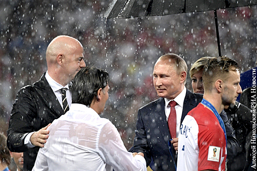 El País: Чемпионатом мира Путин забил Западу гол