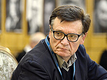 Медведев поздравил с юбилеем актера и режиссера Бориса Токарева