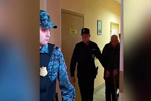 В Петербурге суд арестовал восьмого фигуранта дела о массовом отравлении суррогатным алкоголем