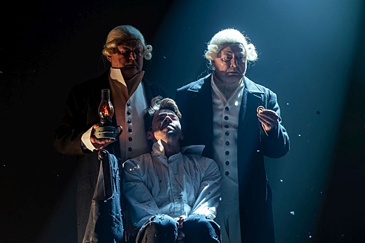 В новосибирском "Красном факеле" вывели на сцену "Бесов"