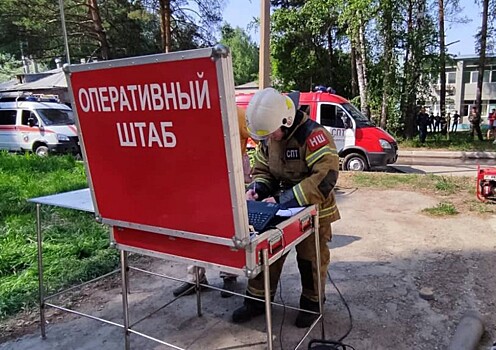 Пожар в больнице Новосибирска потушили спустя почти восемь часов