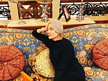 «Как у пловчихи»: Рената Литвинова удивила странной шапкой