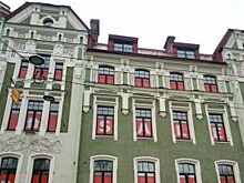 Столики свободны. Почему в Петербурге закрываются бары и рестораны?