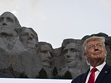 В США предложили увековечить Трампа на горе-мемориале Рашмор