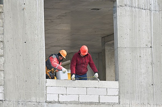 Персонал в строительстве стал старше