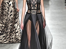 7 самых необычных нарядов Валентина Юдашкина