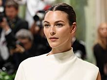 Возлюбленная ДиКаприо разделась для Vogue и рассказала о давлении славы