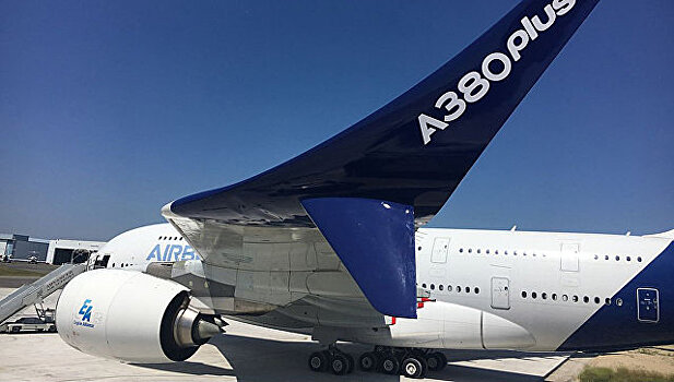 Airbus представил новую версию крупнейшего авиалайнера
