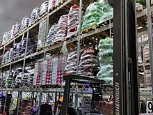 Сотрудник продуктовой сети заверил людей, что еды на Урале достаточно