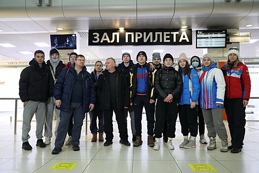 Военные вывезли из Казахстана уральских хоккеистов