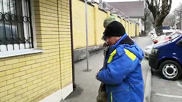 Суд продлил арест подозреваемому в нападении на Псковскую дивизию ВДВ