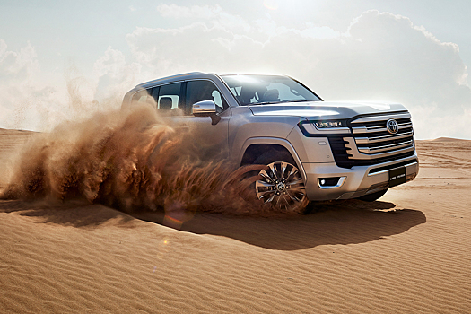 До России добрался Toyota Land Cruiser 300 со старым «атмосферником»