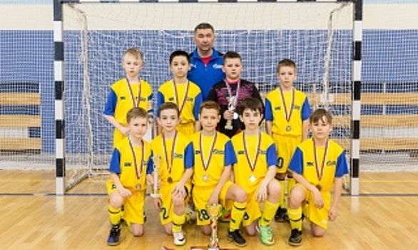 Юные новоуренгойцы - абсолютные победители всероссийского турнира по мини-футболу