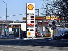 «Лукойлу» разрешили купить заправки Shell
