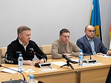 Мэр Южно-Сахалинска раскритиковал работу коммунальщиков по уборке тротуаров