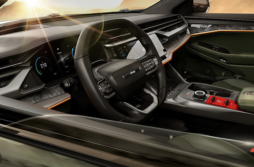 Для отделки интерьера использованы синтетика оттенка Mantis Green и натуральный камень, а ещё здесь есть поручень с креплениями для различных девайсов и аксессуаров. Наконец, предусмотрены беспроводное зарядное устройство и модульная система фиксации груза. Силовая установка стандартная.