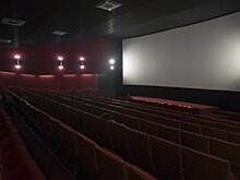 Актер Том Круз посетил лондонский кинотеатр после пандемии