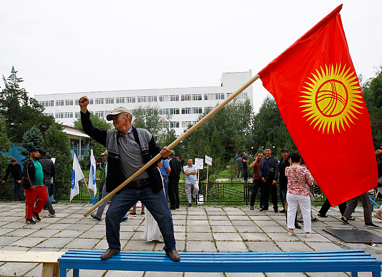  Вчера 7 августа Спецназ Киргизии попытался задержать бывшего президента республики Алмазбека Атамбаева.