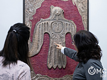 Древние миры воплотились в современном искусстве. Как омская художница соединяет прошлое и настоящее