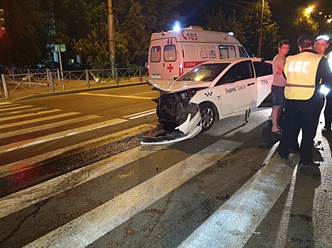 Ночное ДТП с «Яндекс. Такси» в Пензе: подробности