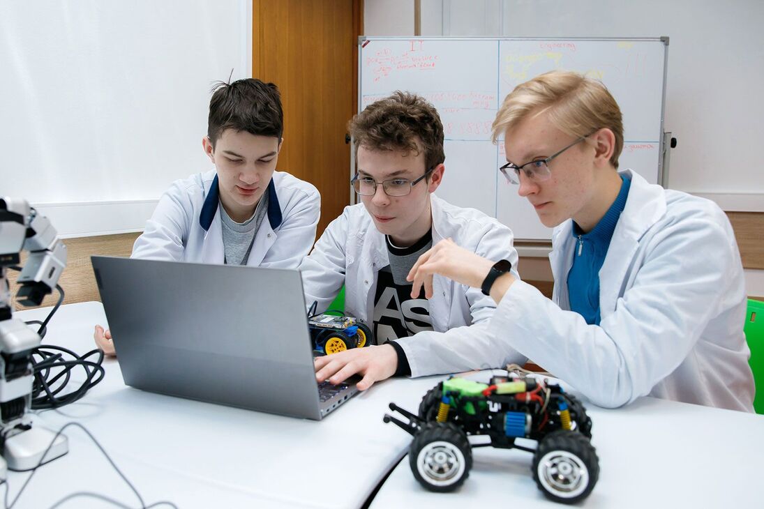 Исследовательская работа пример. Способы обеспечения доступа к информации о деятельности судов. Экспертиза материалов письма и документов. Примеры исследовательской работы 10. Криминалистическое исследование материалов документов.