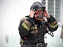 В Новосибирске из-за пожара в парикмахерской эвакуировали 12 детей