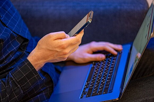 Роскомнадзор напомнил СМИ об ответственности за распространение ложной информации