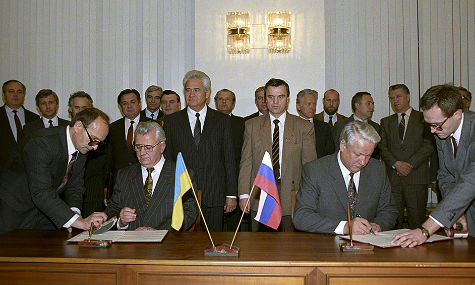 В июле 2020 года Кравчук возглавил украинскую делегацию в Трехсторонней контактной группе по мирному урегулированию ситуации в Донбассе. Он пообещал сделать все возможное для достижения мира в регионе.
