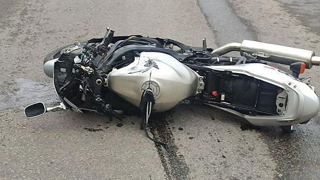 В Воронеже 20-летний мотоциклист на большой скорости сбил пешехода, отчего они оба погибли