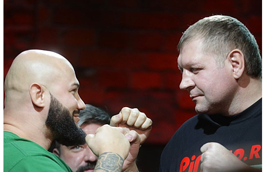 Чемпион Fight Nights о бое Джигана и Емельяненко: угадал насчет бухарика и кайфарика