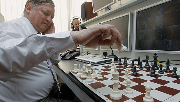 Карпов: Аронян может войти в число фаворитов шахматного турнира претендентов