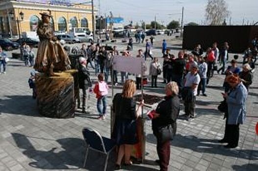 В День города открыли пешеходную Мало-Тобольскую улицу
