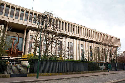 Посольство России сообщило о закрытии визовых центров во Франции с 24 ноября