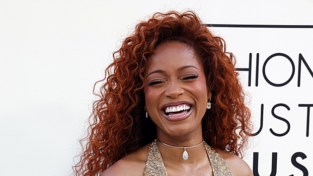 Популярная актриса пришла на премию в откровенном образе