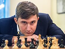 Американец Мишра отобрал у россиянина Карякина звание самого юного гроссмейстера в истории шахмат — но честно ли?