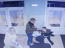 В Калининграде мужчина избил жену в школе на глазах у ребенка