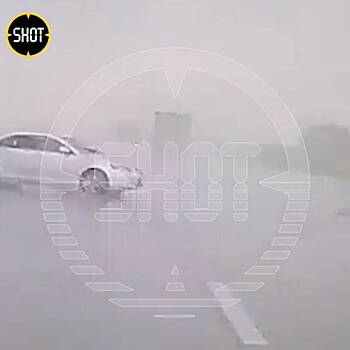 Момент аварии с замминистра российского региона попал на видео