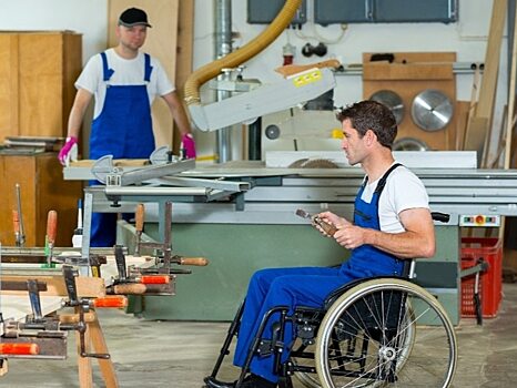 В Госдуме предлагают стимулировать занятость инвалидов