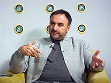 Экс-генменеджер «Авангарда» Хабибулин о Бабаеве: «Он сам себя короновал, назвал себя королем среди агентов. Какой это король? Дутый! В его интервью большой словесный понос, пустая болтовня»