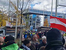 В Вене началась демонстрация против милитаризации ЕС и конфликта с Россией