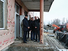 Замгубернатора проконтролировал ход ремонта "сельских" объектов в Тарасовском районе