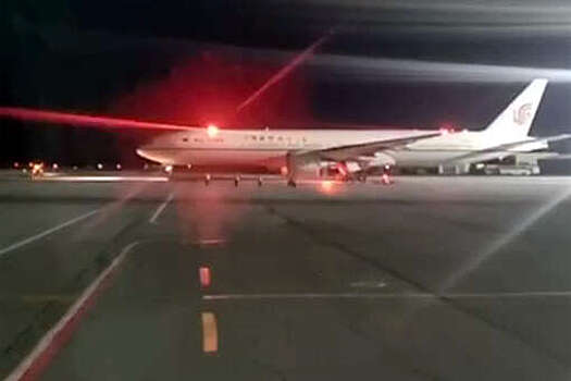 Росавиация: севший в ХМАО самолет из Лондона вылетел в Пекин спустя 13 часов