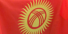 Голосование по ковидным правилам: Кыргызстан готовится к парламентским выборам
