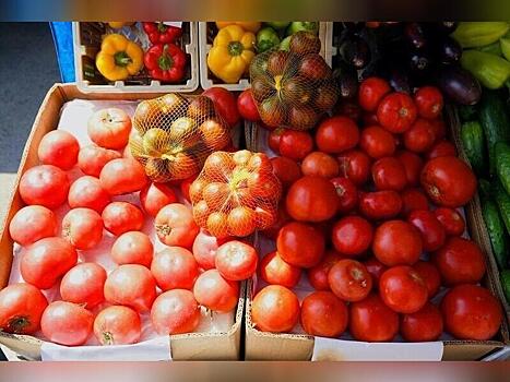 Помидоры в РФ за неделю подорожали на 6,7%, картофель подешевел на 0,9%