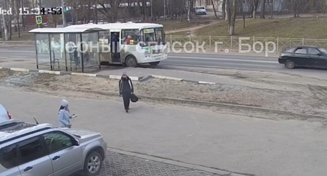 Стрельба по автобусу с пассажирами на Бору попала на видео